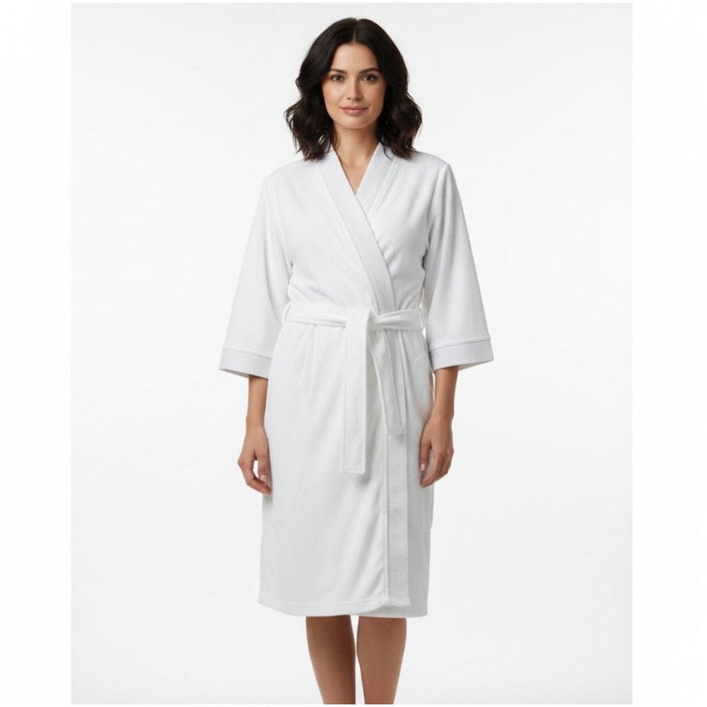 Luxurious White Women's Bathrobe